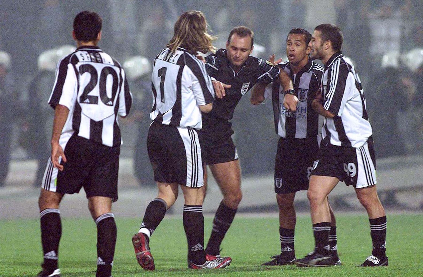 2001-02-briakos.jpg