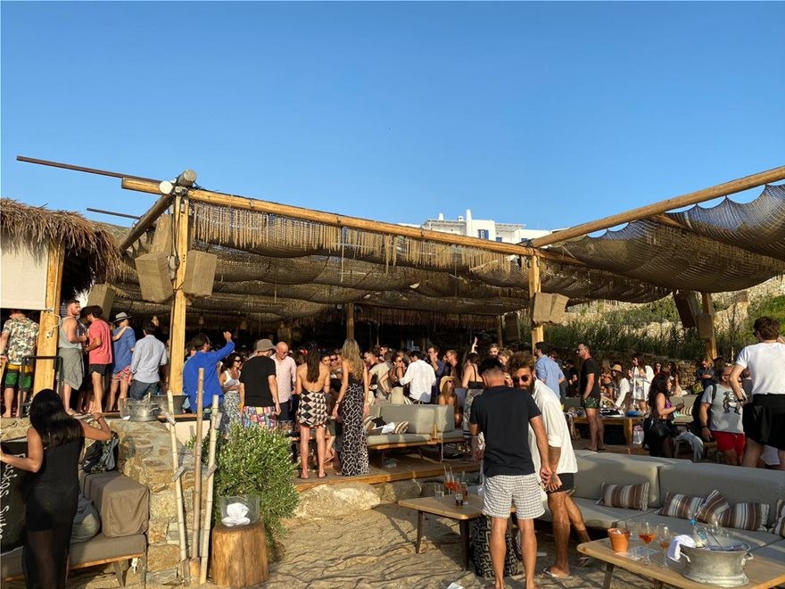 mikonos-nvDpU.jpg