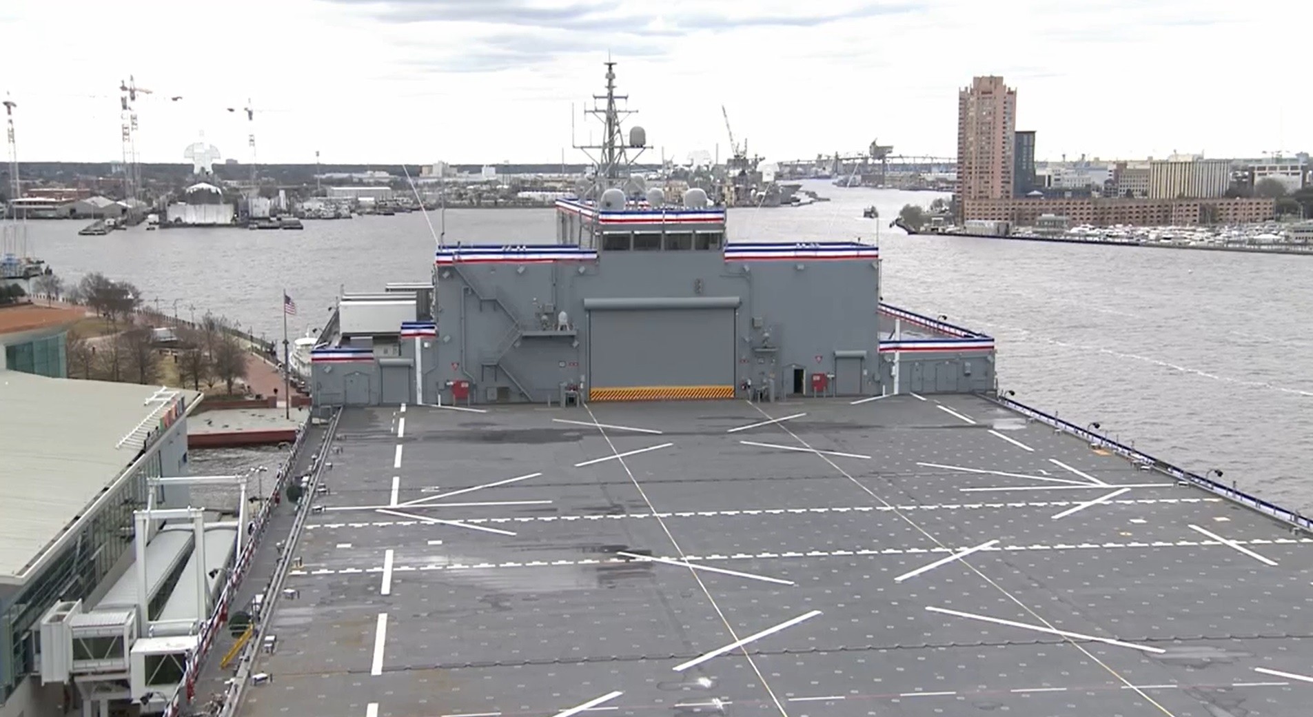 uss-hershel-woody-williams-esb4.jpg
