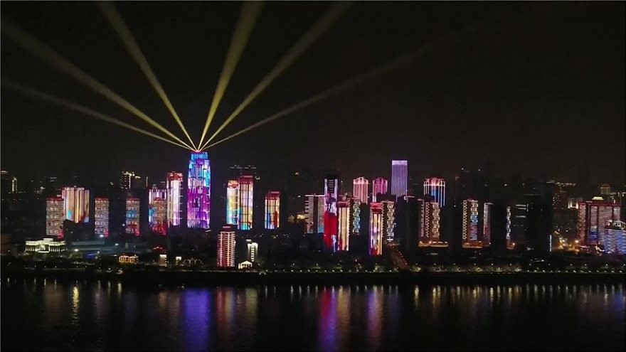 skynews-covid-wuhan-light-4964699.jpg