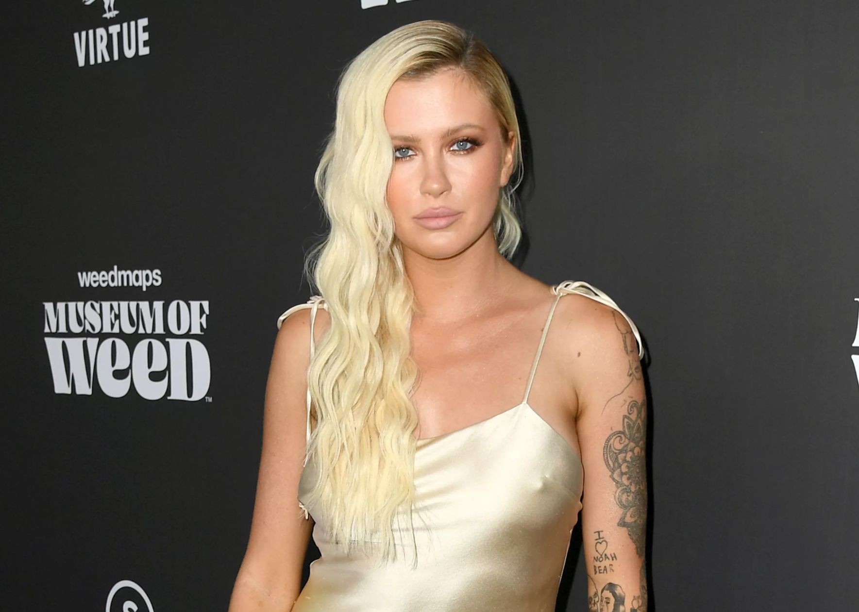 ireland-baldwin-4.jpg