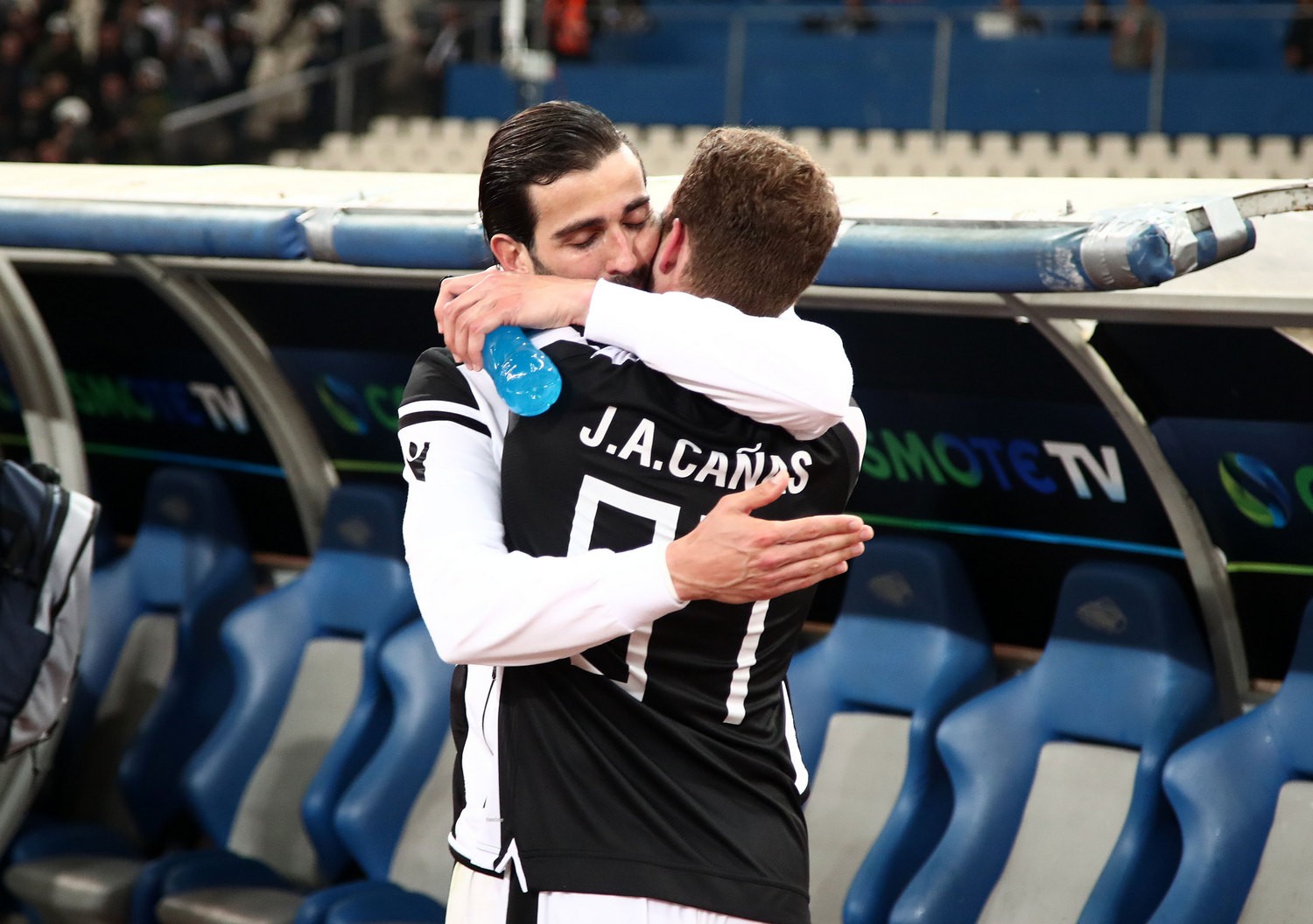 crespo-canas.jpg