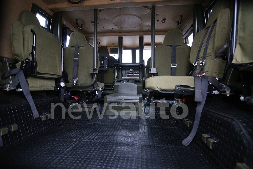 211012105847-eodh-hoplite-saribalidis-interior-2.jpg