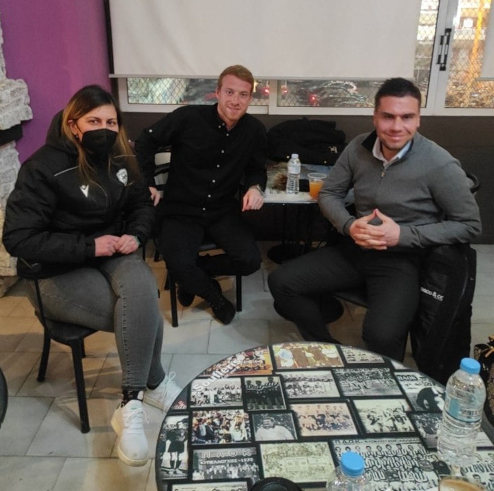 proponites-gunaikvn-paok.jpg