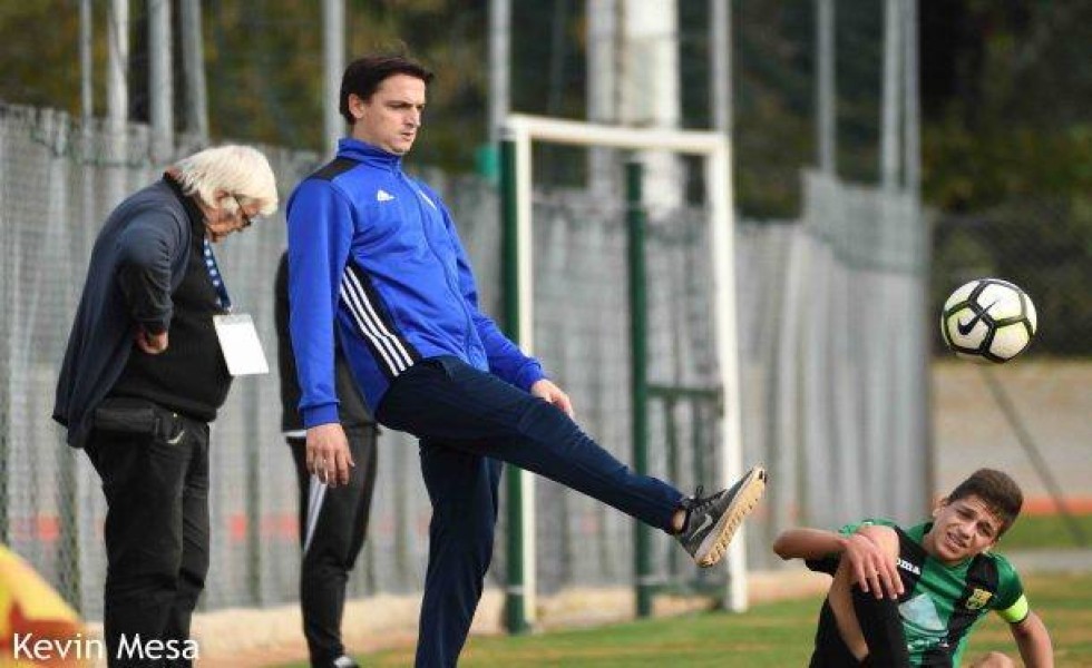 decamps-trainer.jpg