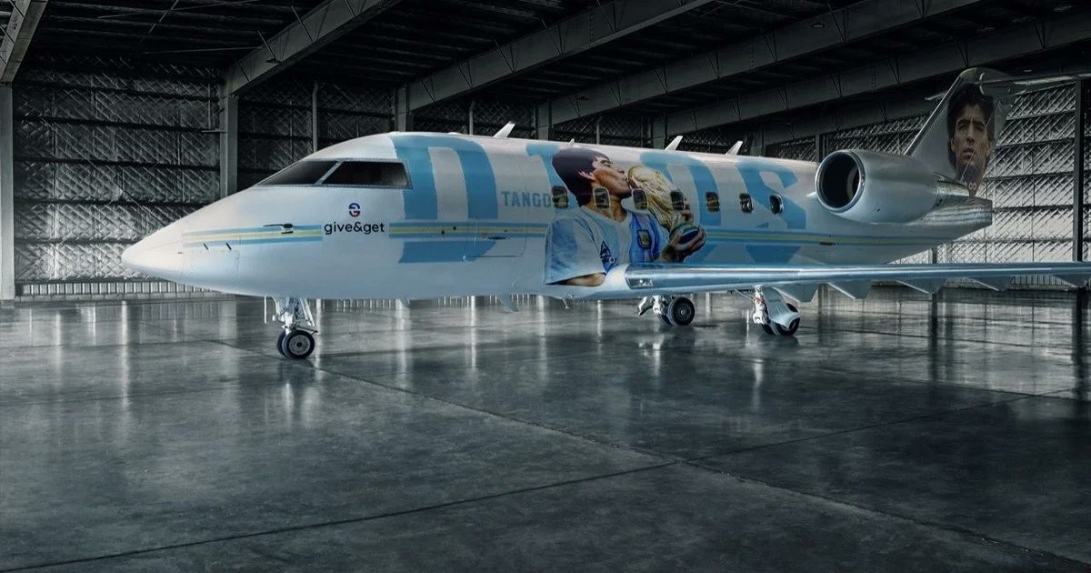 aeroskafos-maradona.jpg