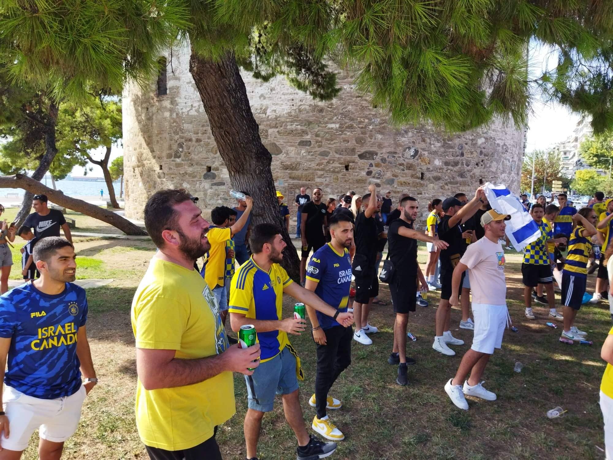 opadoi-macabi.jpg