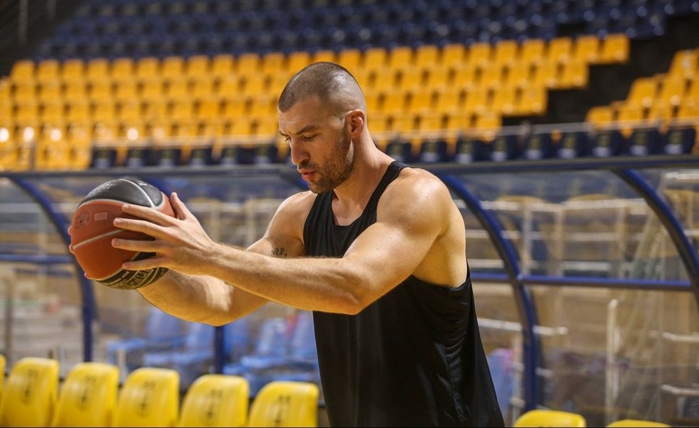 aris-basket-kavvadas.jpg