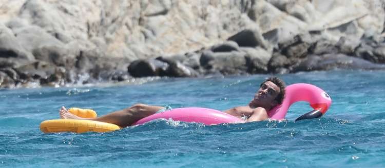 mikonos-fernando-alonso1.jpg