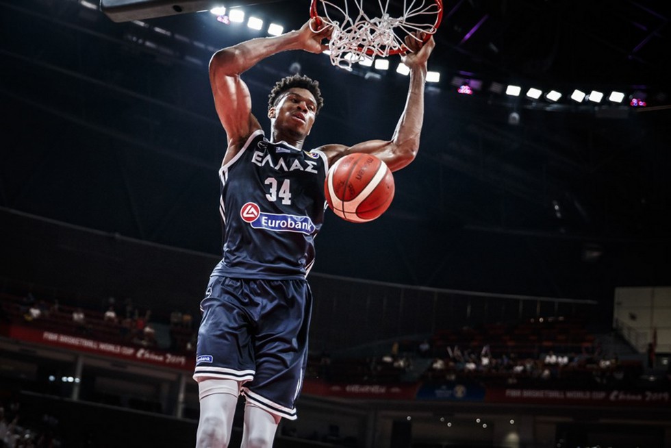 giannis-vs-tsexia2019.jpg
