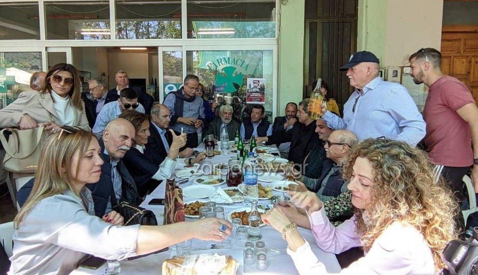 polakis-mpakogianni-trapezi-4.jpg