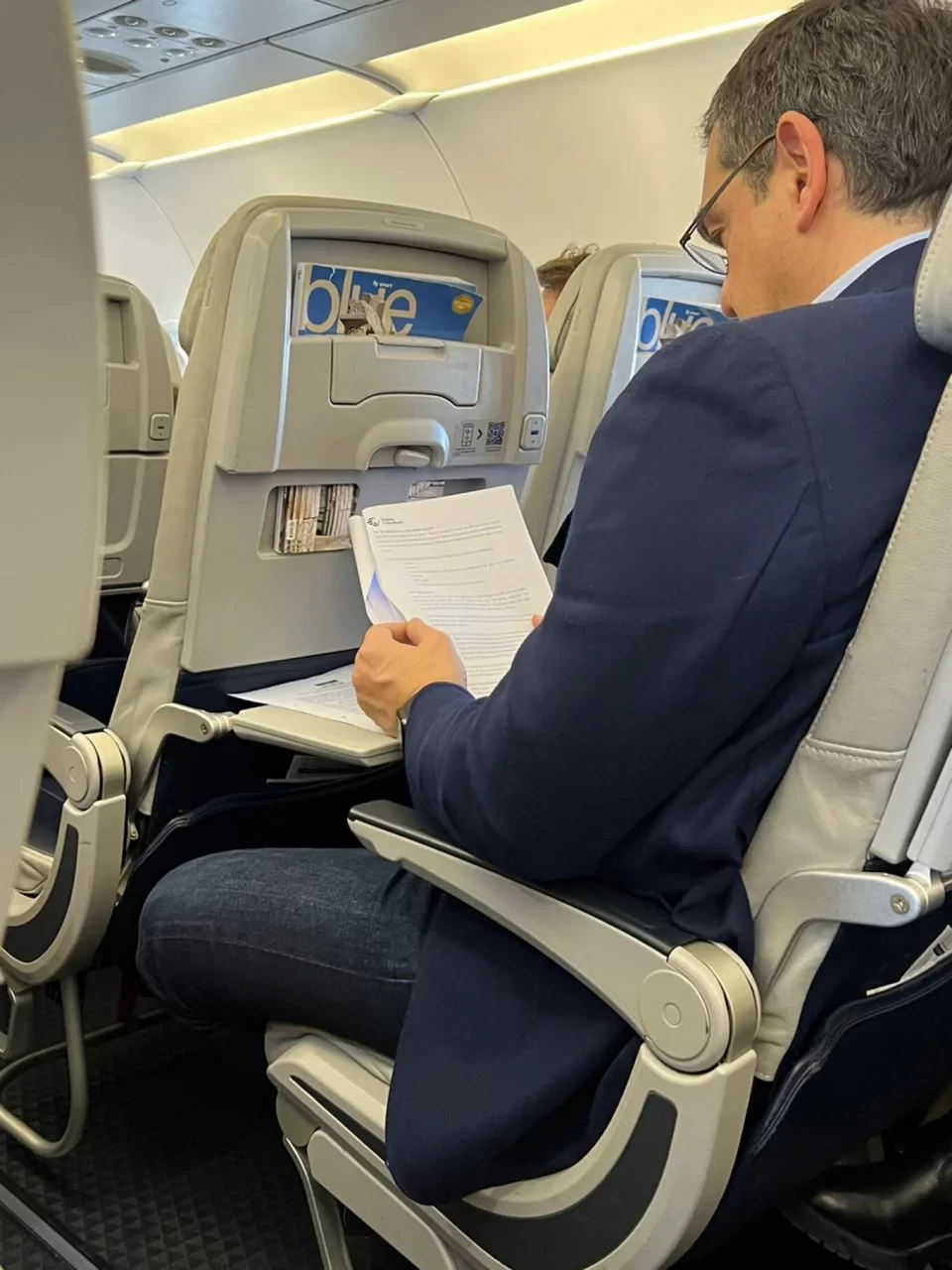 tsipras-aeroplano-parisi-1jpeg.webp