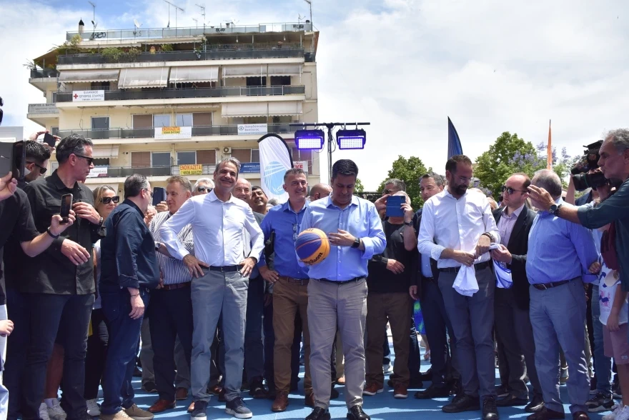 mitsotakis-mpasket-7.webp