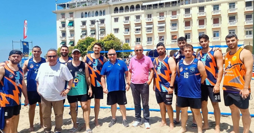 kostas-gadis-plateia-aristotelous-beach-handball-1.jpg