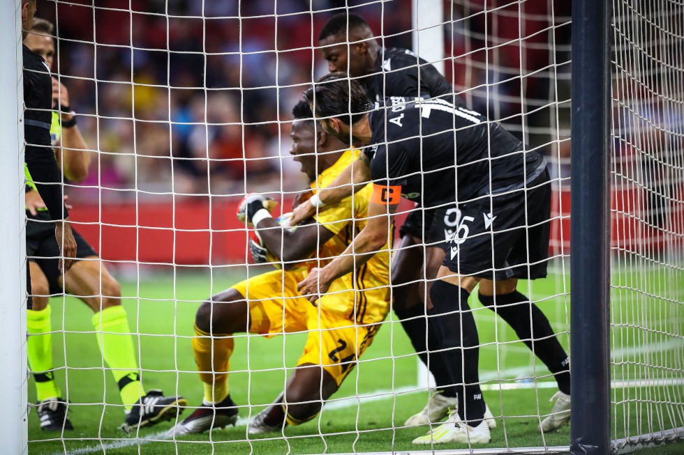onana-eT6We.jpg