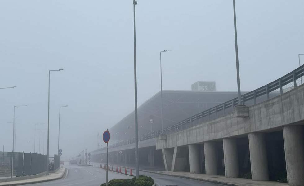 omihli-airport.jpg