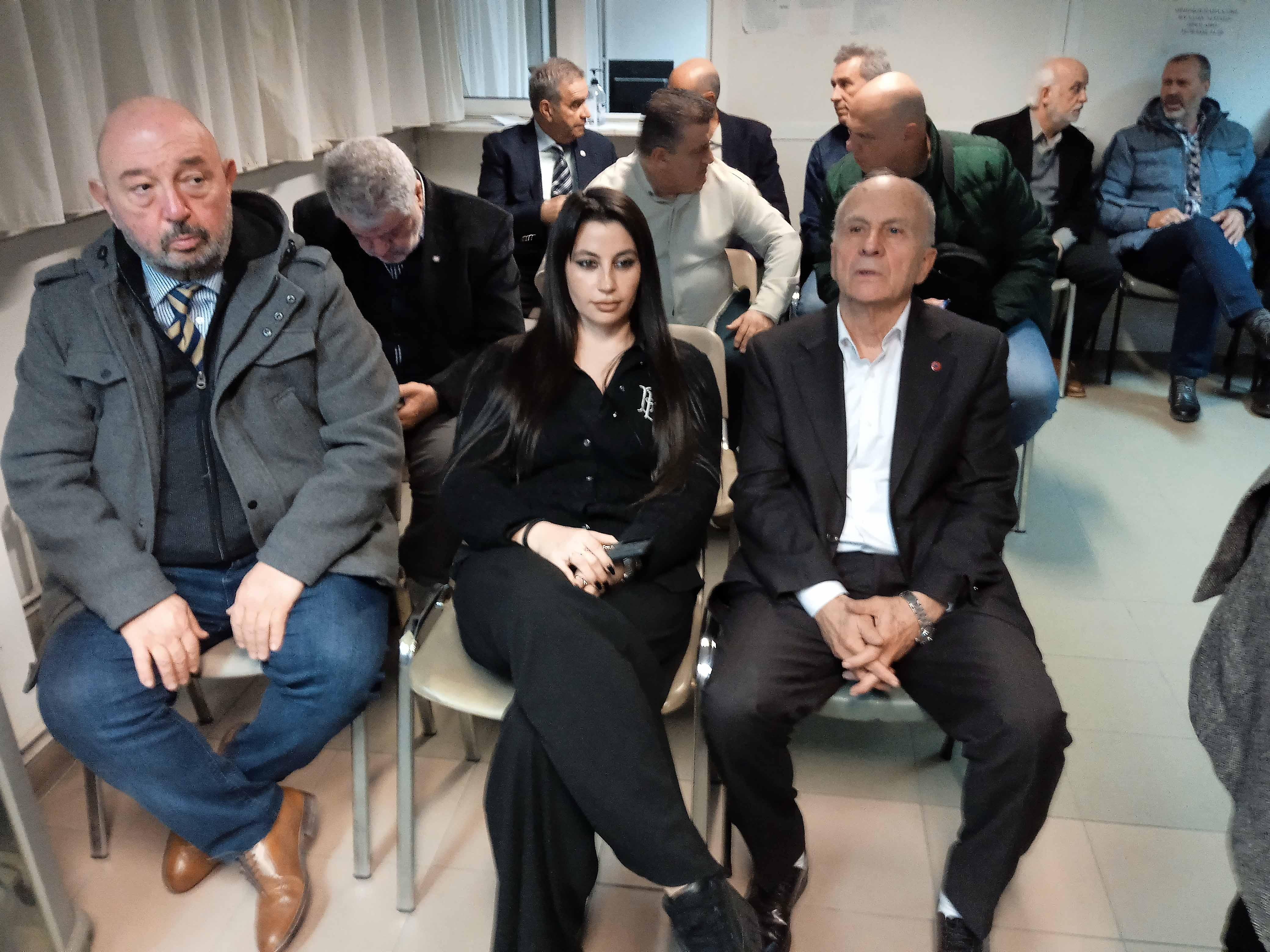 4-QoDl6.jpg