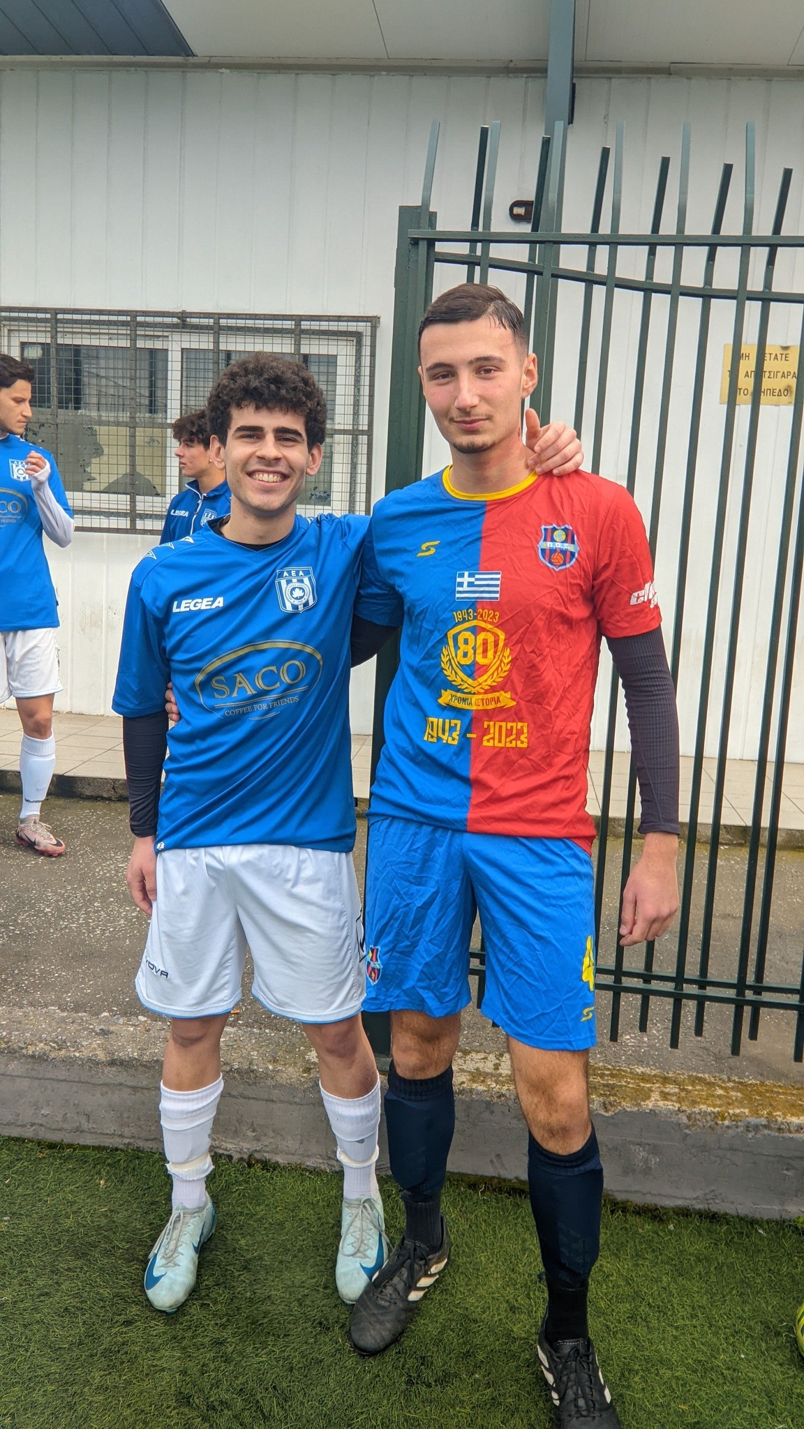 25-EV8zg.jpg