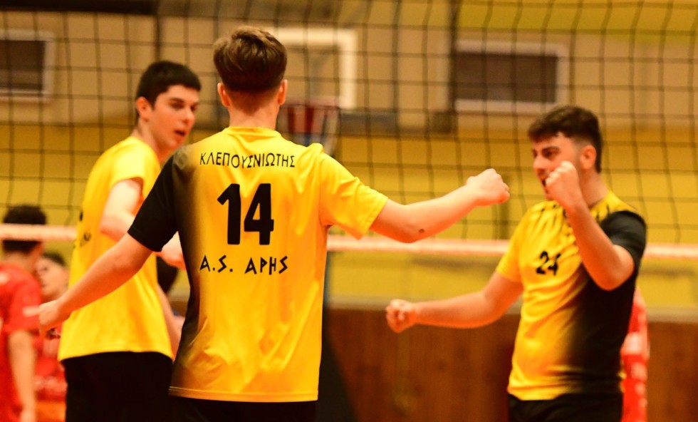 aris-volley.jpg