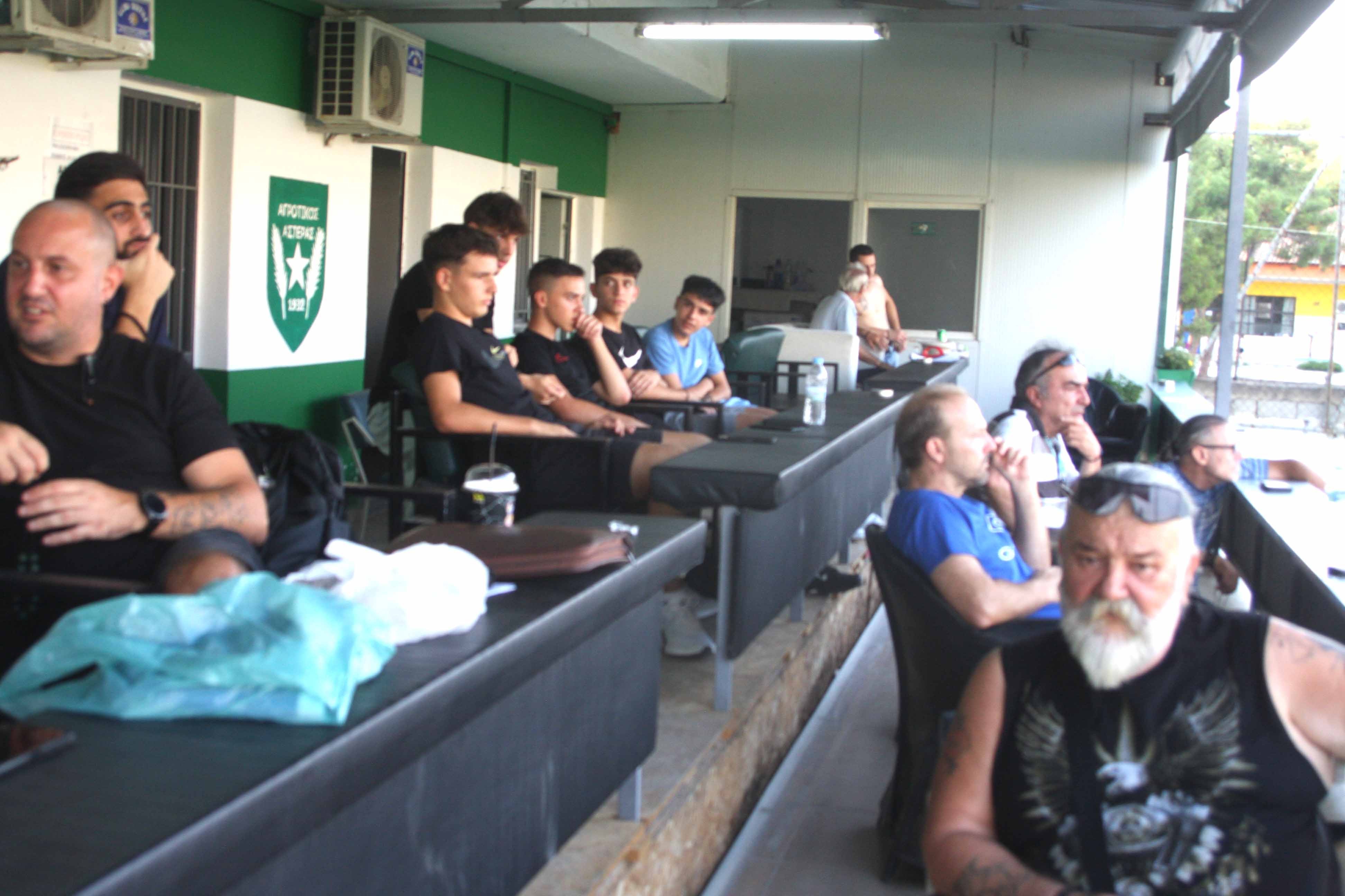 9-ATiZ4.jpg
