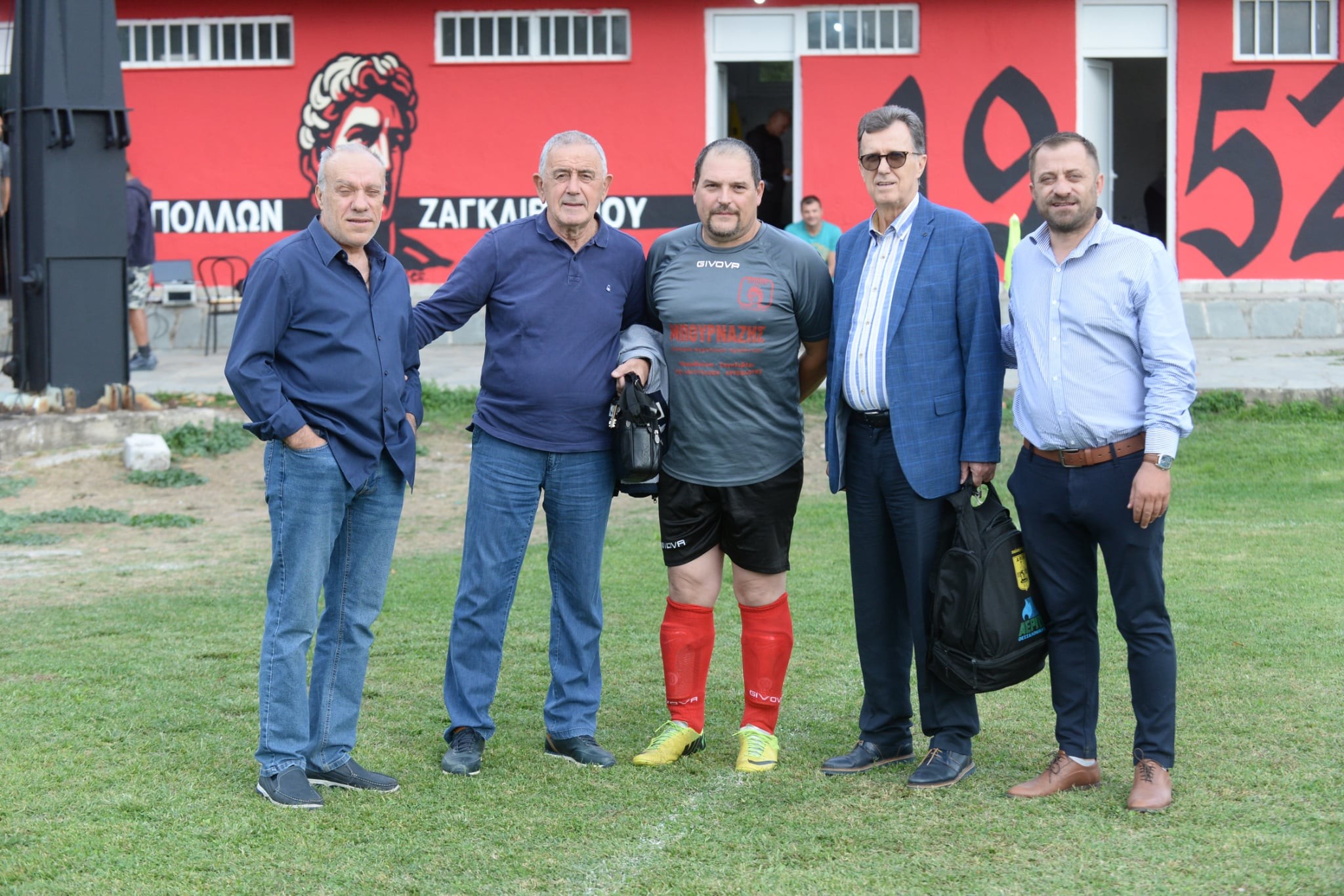 47-8eEig.jpg